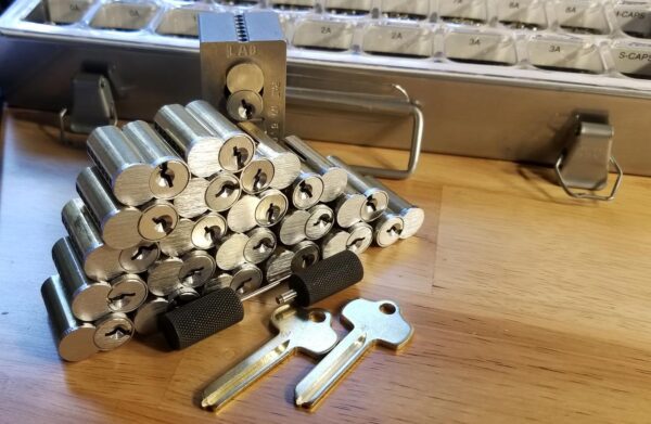A pile of IC core locks arranged on a desk.