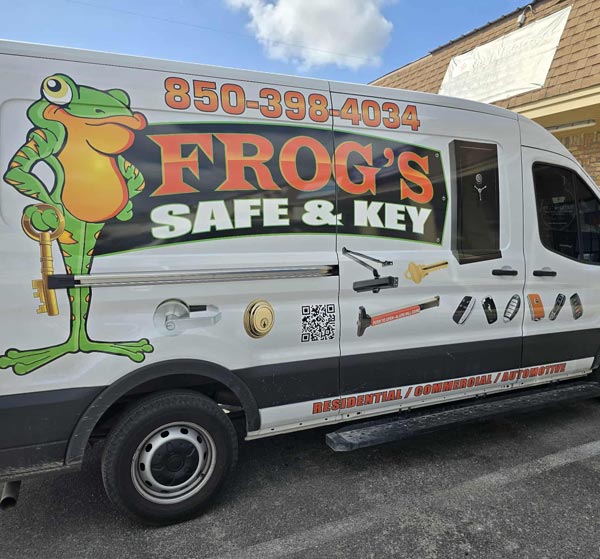 Frog's Safe & Keys Amarillo, TX company van